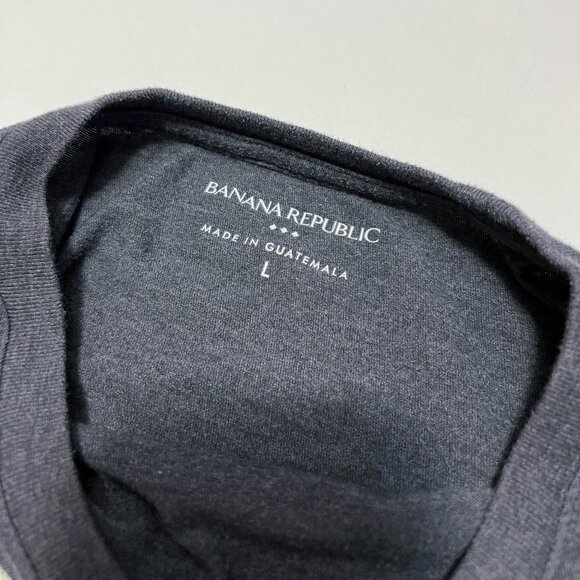 Banana Republic Short Sleeve Elephant Graphic T-Shirt Gray Heather Large - Picture 6 of 8